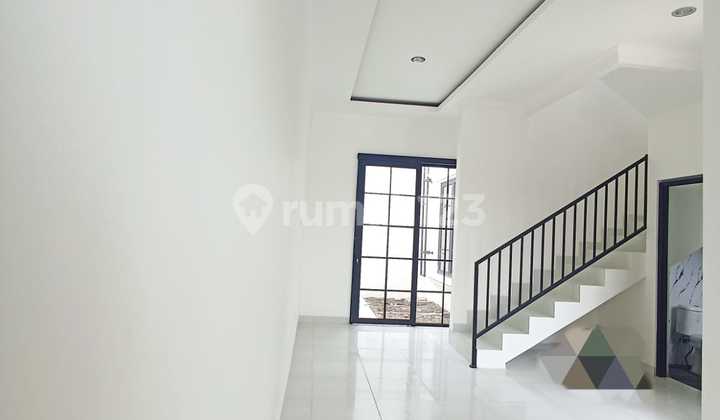 Dijual Rumah Baru di Jalan Cijahe Dekat Taman Yasmin 