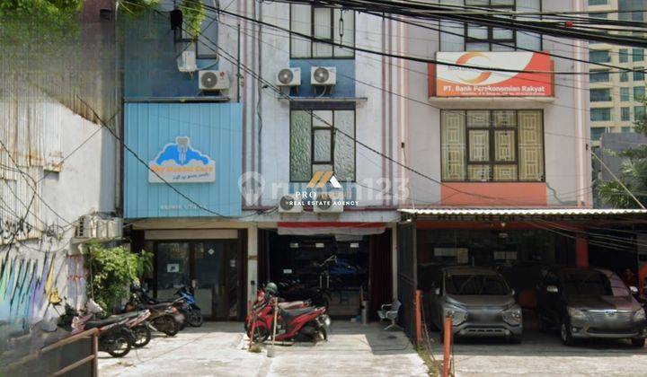 Disewakan Ruko 4 Lantai di Jl. Dr Saharjo No.206 A Tebet 1