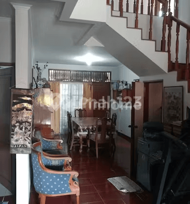 ruang keluarga dijual rumah jl. pertiwi ii