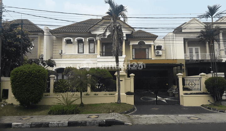 Dijual Rumah 2 Lantai SHM di Taman Yasmin 1