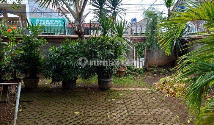 Rumah Dijual Lokasi Strategis di Komplek Dpr  2 di Jakarta Barat 1