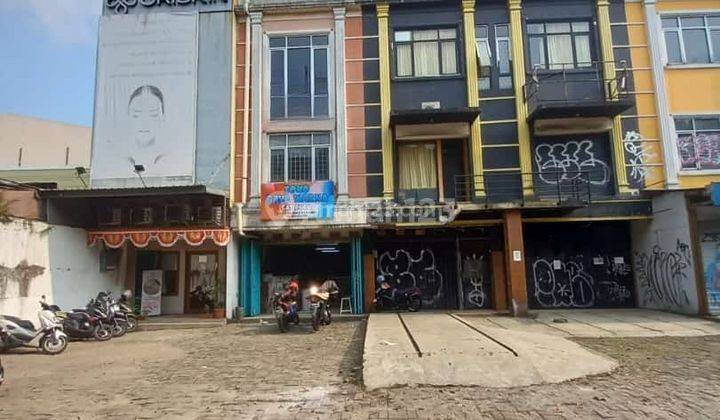 Dijual Ruko 3 Lantai di Jalan Soleh Iskandar, Tanah Sareal 1