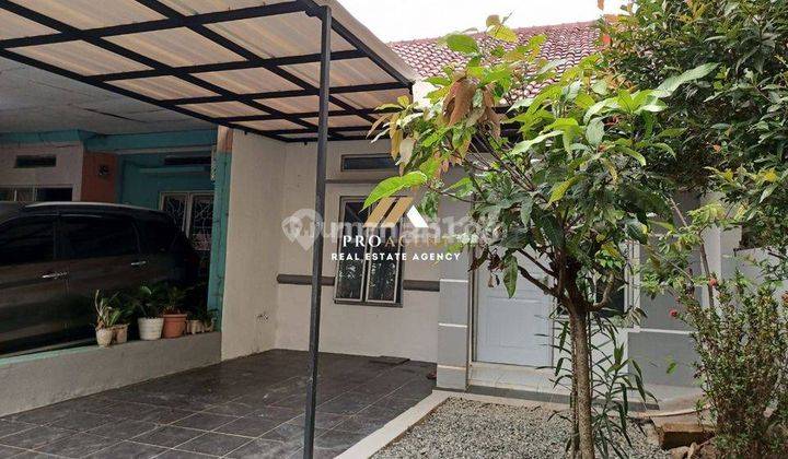 garasi/carport rumah dijual siap huni di