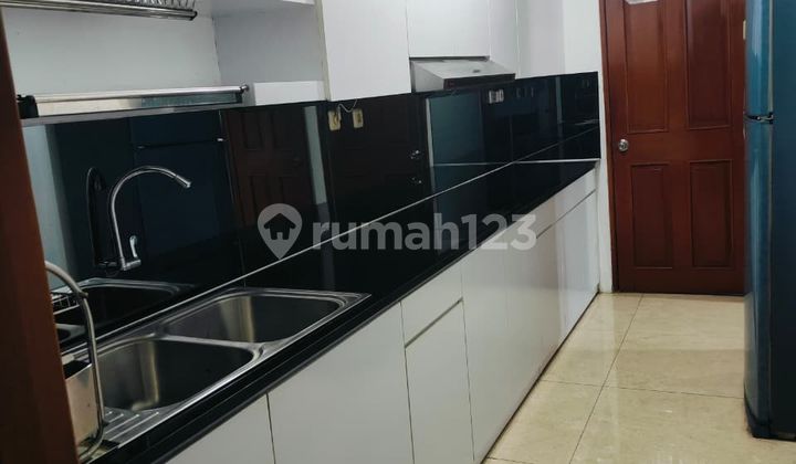 For Sale Fast Furnished Apartment in Red Top Apartment Central Jakarta