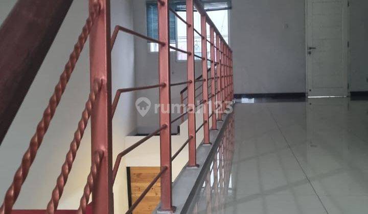 Dijual Rumah 2 Lantai SHM di Komplek Bumi Menteng Asri  2