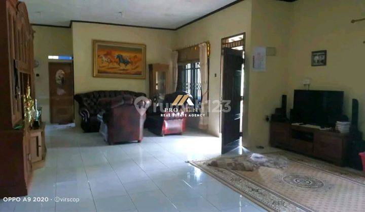 Dijual Rumah Full Furnished Klasik Nyaman Dan Luas Di Laladon 2