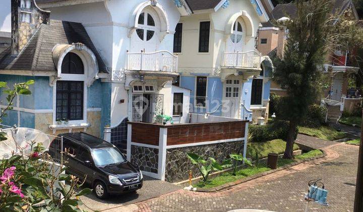 Dijual Rumah Villa Siap Huni di Kota Bunga Cipanas 1