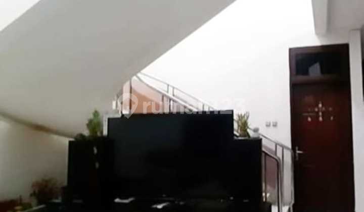 Dijual Rumah 5 KT 420 m² di Perumahan Taman Modern  Cakung 2