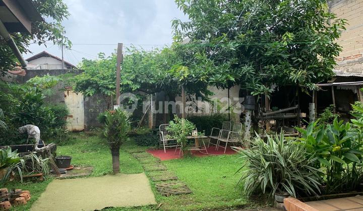 Dijual Rumah Halaman Luas 496m2 SHM di Petukangan Jakarta Selatan Dijual Rumah Halaman Luas 496m2 SHM di Petukangan Jakarta Selatan