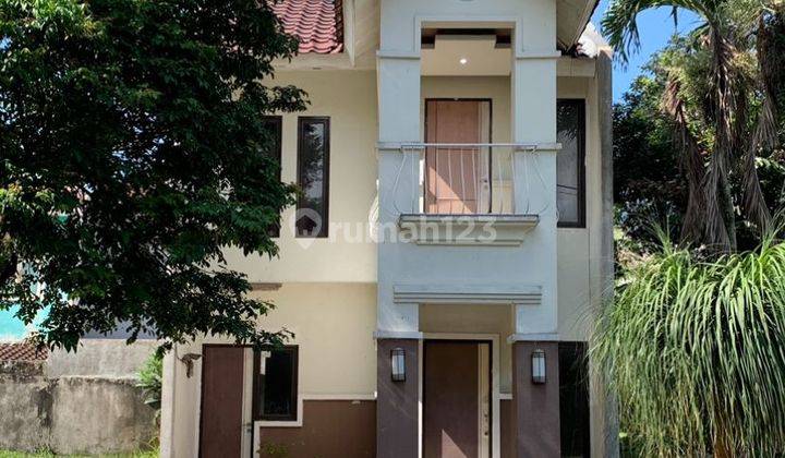 Dijual Rumah 2 Lantai di Jl. Telaga Kahuripan, Bukit Indah Permai 1