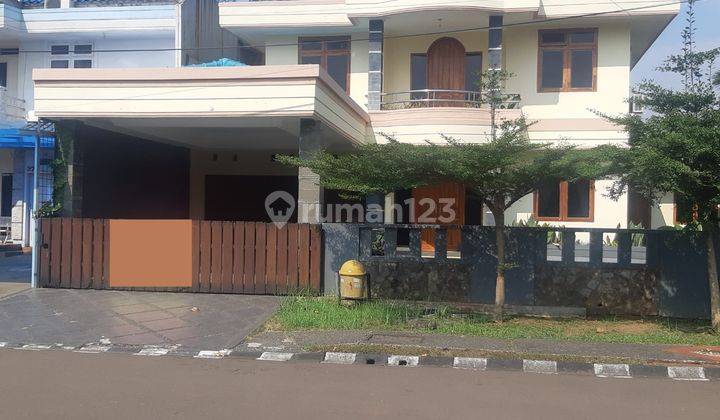 Dikontrakkan Rumah 2 Lantai SHM di Taman Yasmin 2