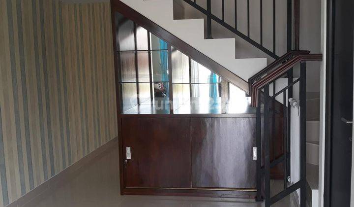 foto lainnya dijual rumah 3 lantai di