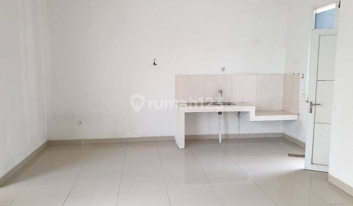 foto lainnya dijual rumah 2 lantai di