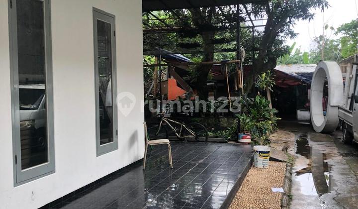 For Sale House with 1627 m² Land on Mandiri Street, Cimanggis