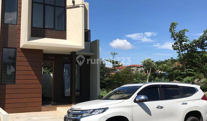 Dijual Rumah 2 Lantai Rapi di Damara Village Bogor 1