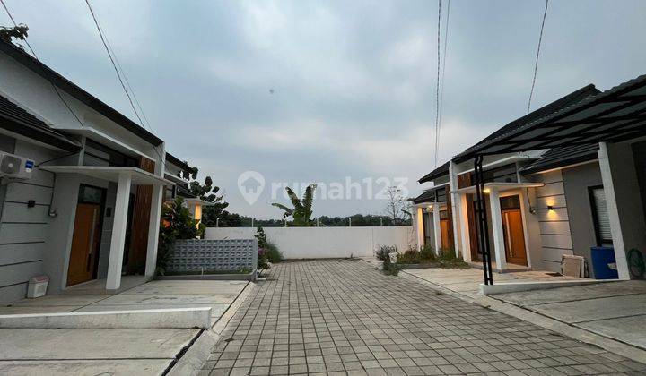 Dijual Rumah SHM di Jl. Sirojul Munir Knanggewer Cibinong 2