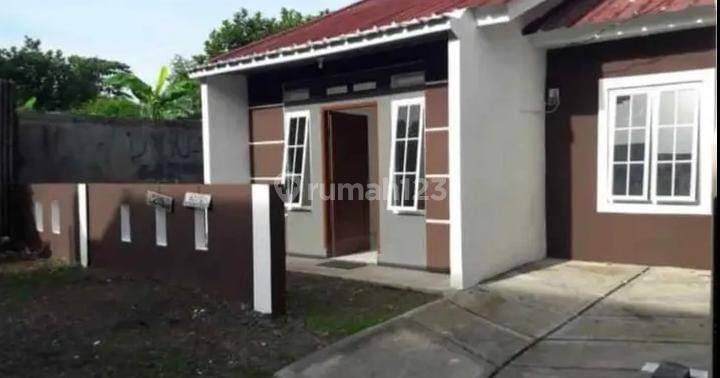 DIJUALRumah   Dijual Rumah Huni Hook di Acropolis, 1