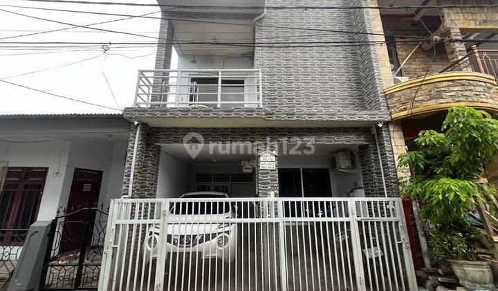 Dijual Rumah 3 Lantai  di Perumahan Bekasi Timur Permai   1