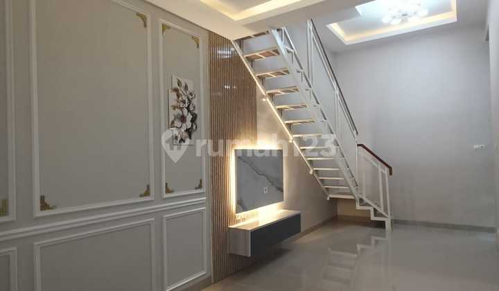 3 Bedroom House Plus Mezzanine Fully Renovated 90 m2 SHM 2