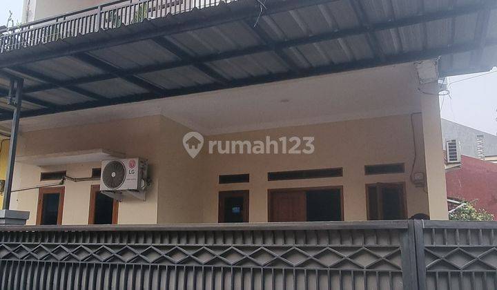 Dijual Rumah 2 Lantai di Jalan Pintu Air Kota Tangerang 1