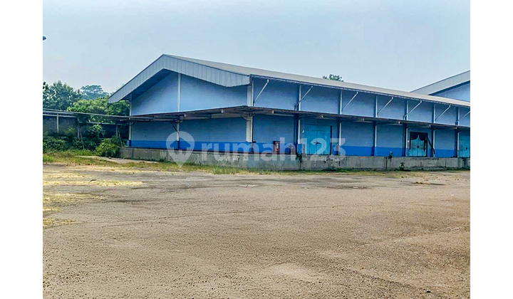 Factory at Jembatan Hitam, Sukaraja, Bogor, West Java. Factory at Jembatan Hitam, Sukaraja, Bogor, West Java.