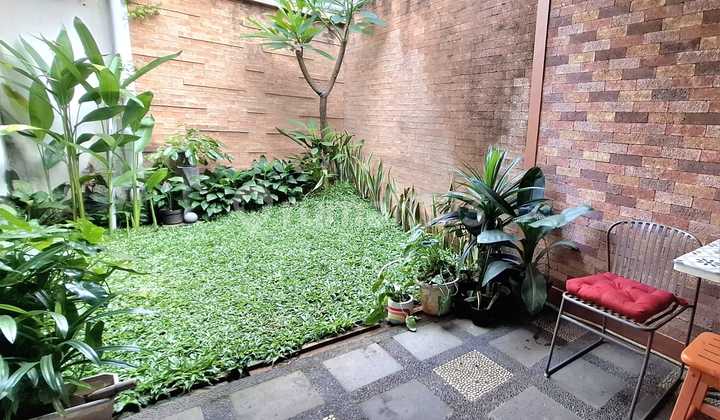 Dijual Rumah Asri Full Furnished  di Dalam Cluster Ciputat Timur 2
