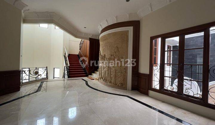 Rumah 3 lt besar dan mewah, baru renovasi 7