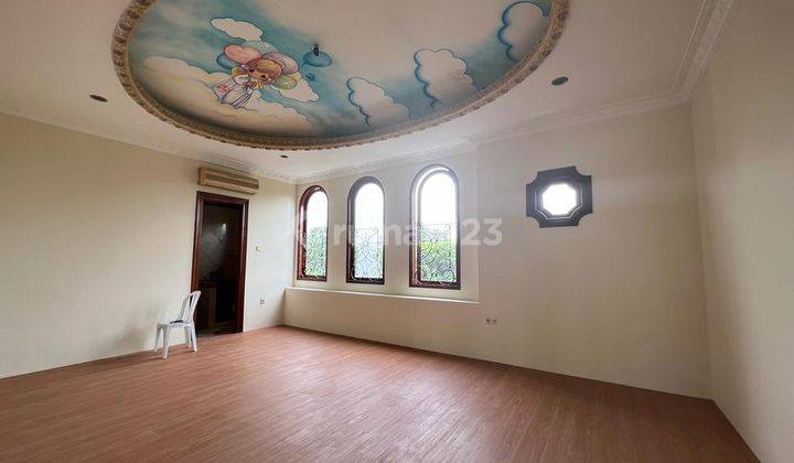 Rumah 3 lt besar dan mewah, baru renovasi 13