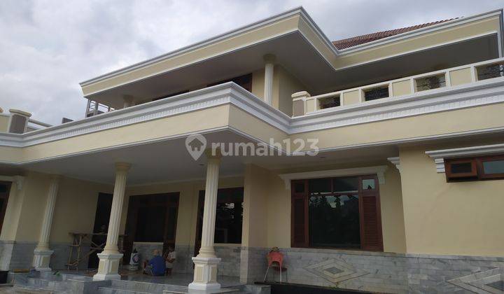 Rumah besar 2 lantai 15