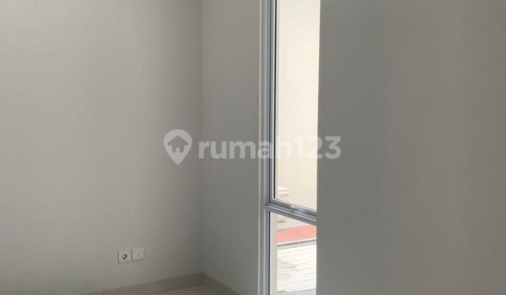 2-Storey Luxury Ready-to-Move-in House 2