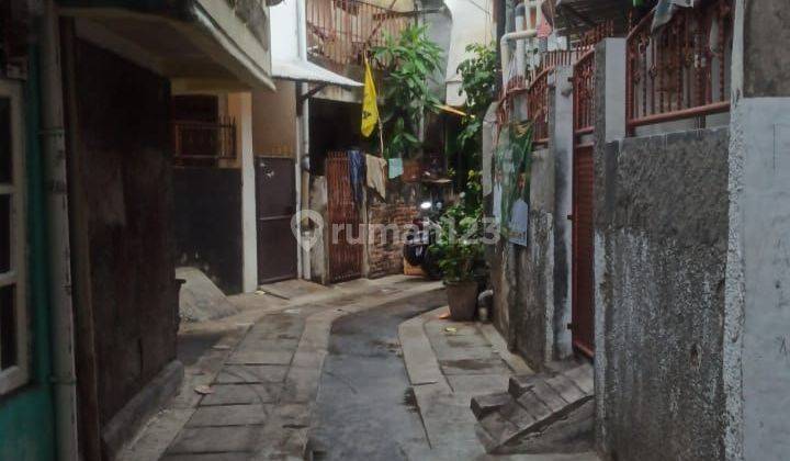 Rumah 2 lantai tengah kota siap huni 1