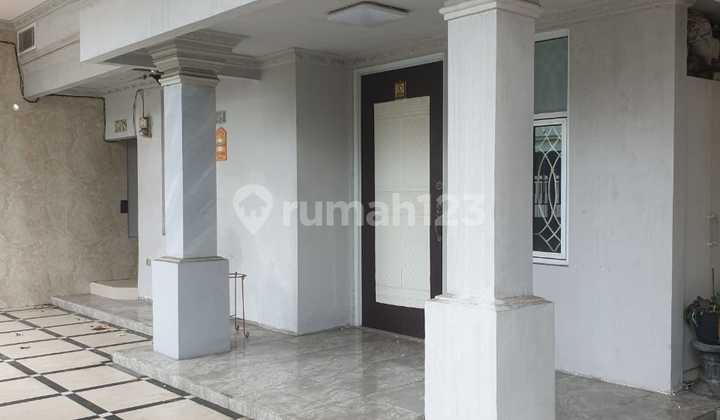 Rumah 2 ******** ********