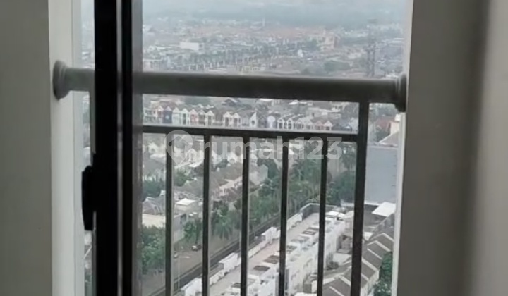 Semi Furnished Studio