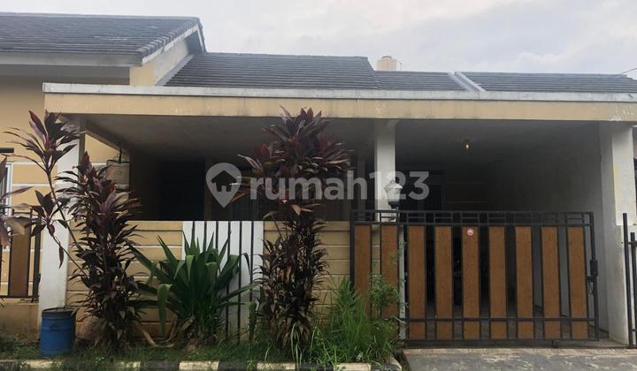 Luxury House with Hook Access for 2 Cars 2