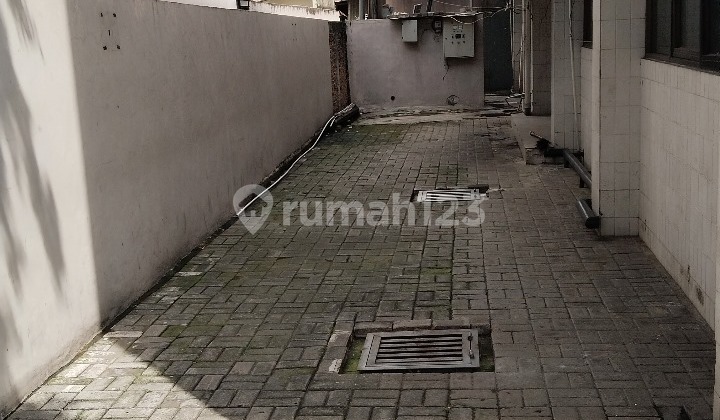 Office Building for Rent 3 Years Free 1 Year Office Building for Rent 3 Years Free 1 Year