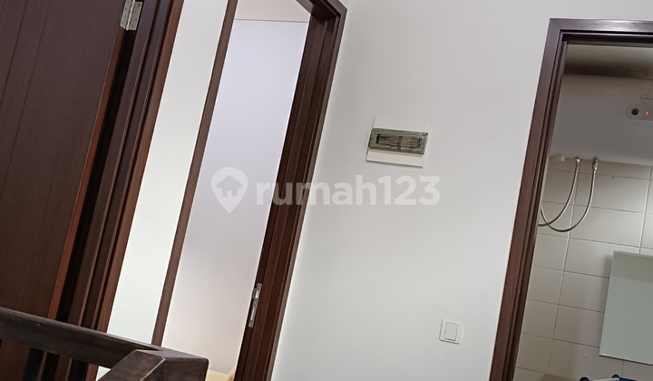 Rumah Sewa Harian 3 lantai di Regentown dekat dengan ICE BSD 7