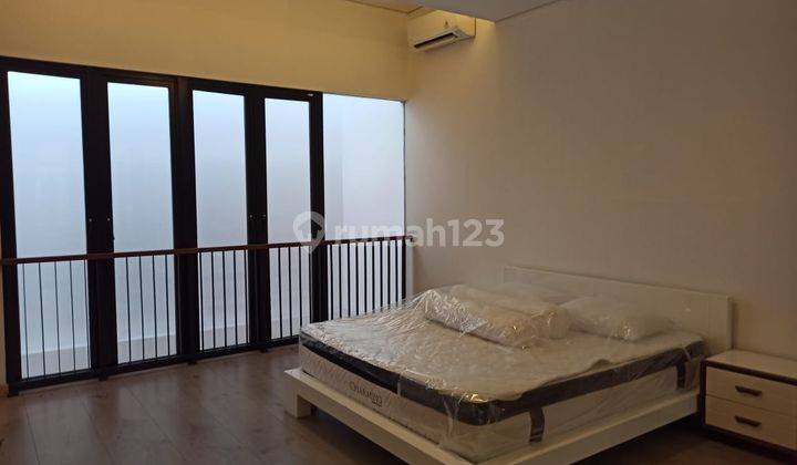 Disewakan Rumah Furnished di Menteng, Jakarta Pusat 2 Lantai Bagus ada private pool 7