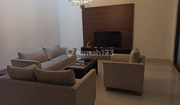 Disewakan Rumah Furnished di Menteng, Jakarta Pusat 2 Lantai Bagus ada private pool 6