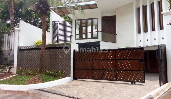 Dijual Rumah Tropical Modern, Rapi Dan Siap Huni Dengan Private Pool 1