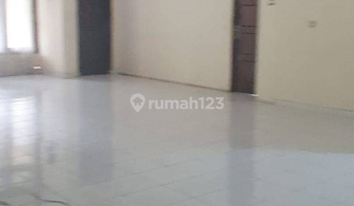 Disewakan 1 Unit Rumah Besar, Rapi Dan Siap Huni Di Tanjung Barat, Jakarta Selatan 2