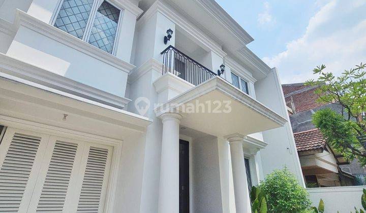 Disewakan Rumah Cantik Sudah Furnish Dan Ada Pool, Siap Huni Di Pondok Indah 1