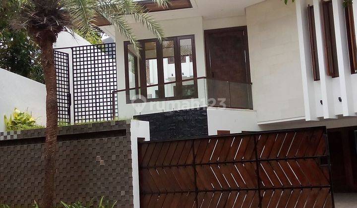 Dijual Rumah Tropical Modern, Rapi Dan Siap Huni Dengan Private Pool 2