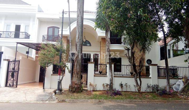 Disewakan Rumah 2 Lantai, Semi Furnish, Rapi Dan Siap Huni Dengan Kolam Renang Pribadi Di Pondok Indah 1