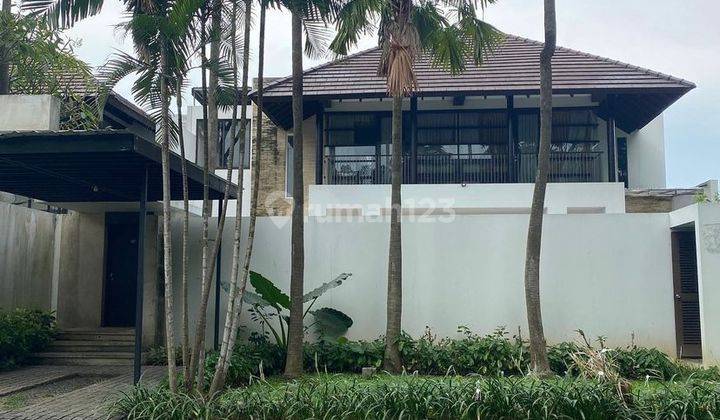 RUMAH ISEN ADA PRIVATE POOL VILLA SURABAYA BARAT 1