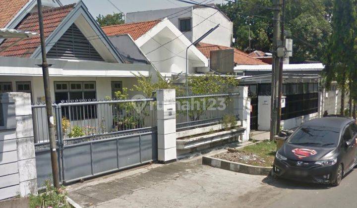 DISEWAKAN RUMAH USAHA 1 LANTAI JALAN ARGOPURO SURABAYA PUSAT 1