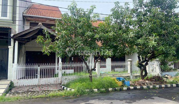 DIJUAL RUMAH DARMO BARU BARAT DEPAN TAMAN ROW JALAN LEBAR 1