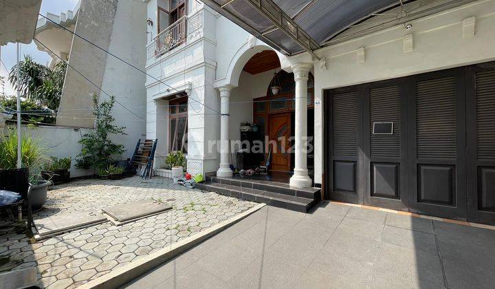 Dijual Rumah Terawat 2 Lantai Central Park Mulyosari Murah 2