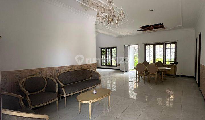 Dijual Rumah 2 Lantai Villa Riviera Pakuwon City Murah 2