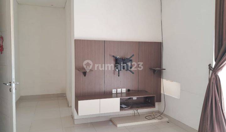 Dijual Rumah Minimalis Palm Beach Pakuwon City Semi Furnished 2