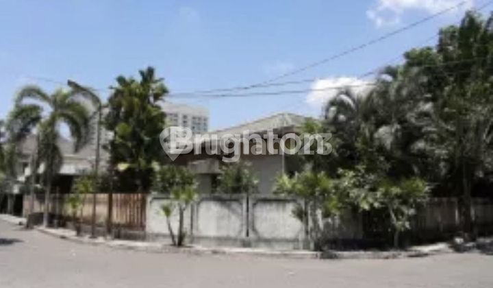Rumah Hitung Tanah Dalam Komplek Sangat Cocok untuk Invest di Dukuh Kupang Surabaya 2